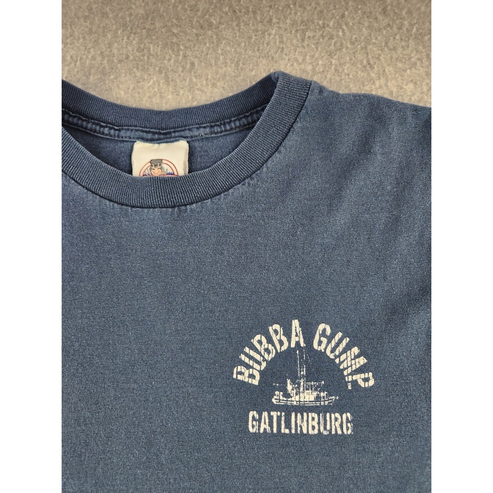 Vintage bubba gump shrimp T-shirt Gatlinburg TN Restaurant Movie Sz Small Medium - Picture 3 of 11